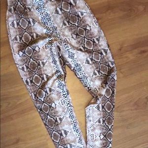 Petite snake skin leggings